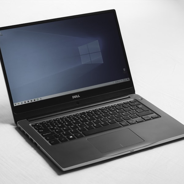 Dell Latitude 7440 Business Laptop